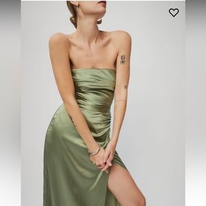 LIKE NEW Reformation Barrow 100% silk strapless olive green maxi gown w slit
